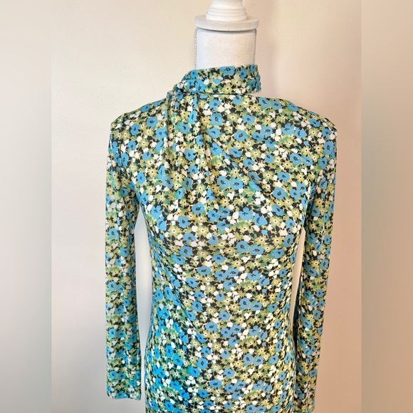 Zara Blogger Fave Green Floral High Neck Cut Out Open Back Fitted Midi Dress - Picture 7 of 11